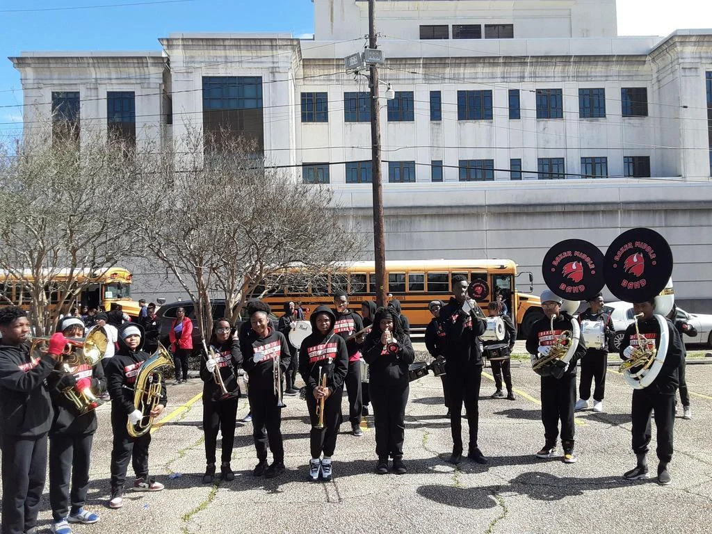 Band warms up in Lafayette